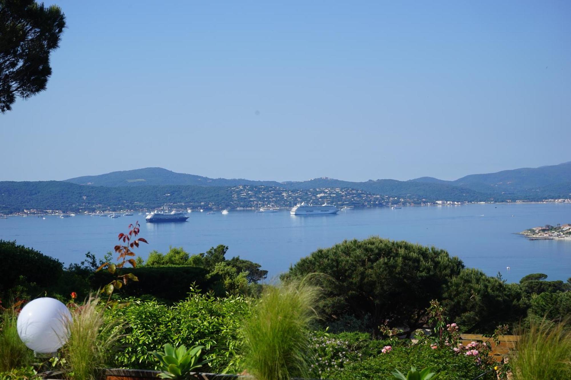 Villa Les Cades Sainte-Maxime Luaran gambar